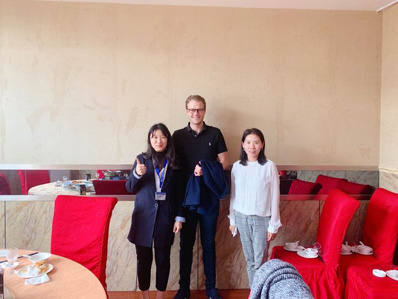 丹麥客戶(hù)來(lái)華舜洽談成為經(jīng)銷(xiāo)商